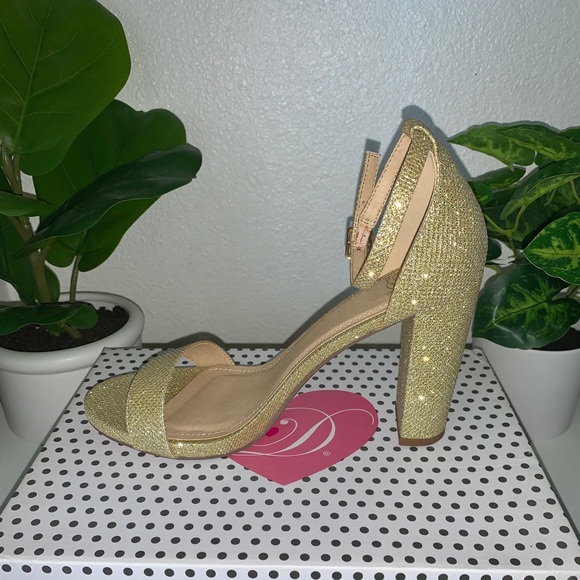 COPY - Gold sparkly Thick Heels - Picture 1 of 7